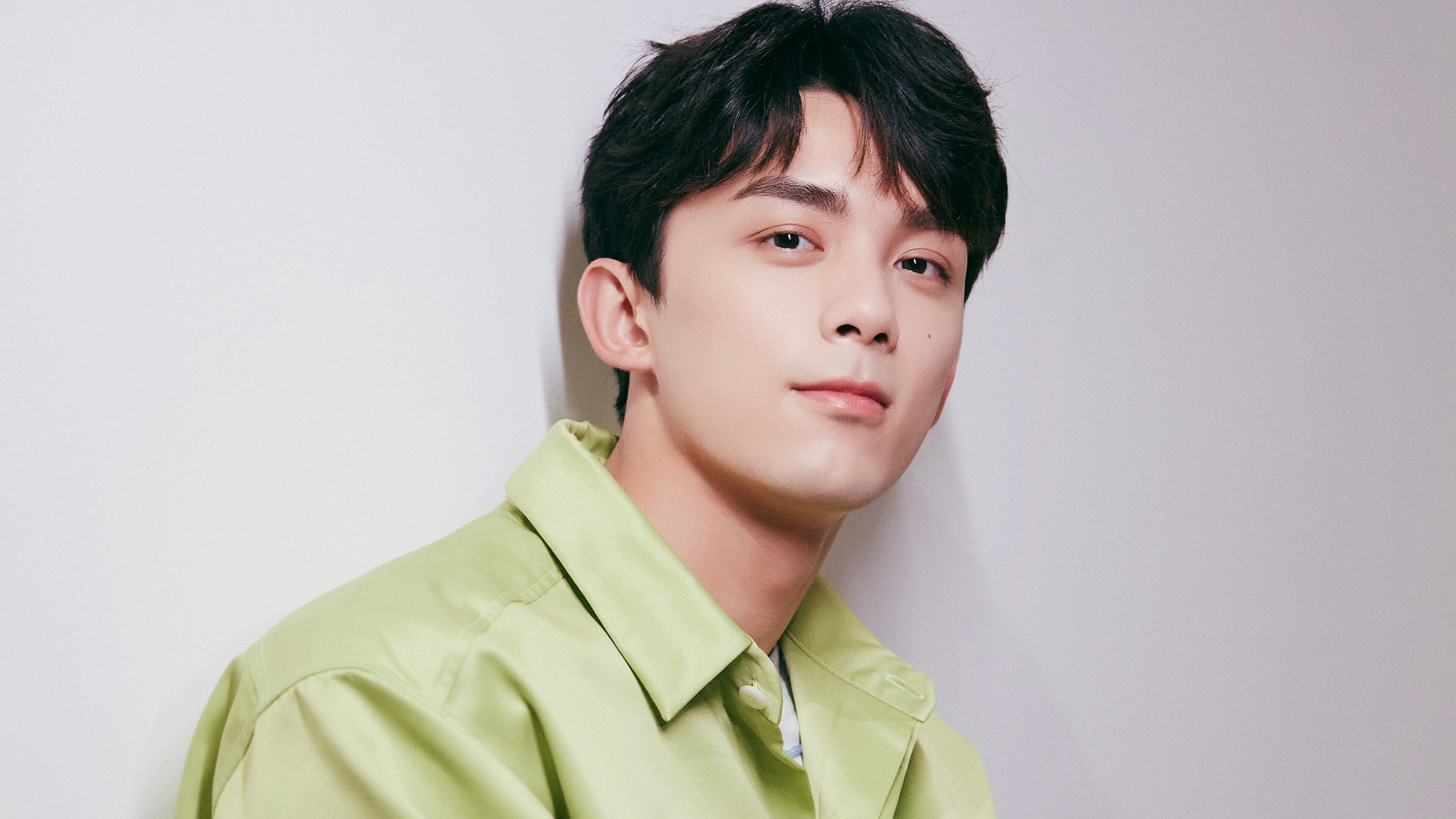 曼联2-1战胜曼城，捧起2024年足总杯，曼联2比4