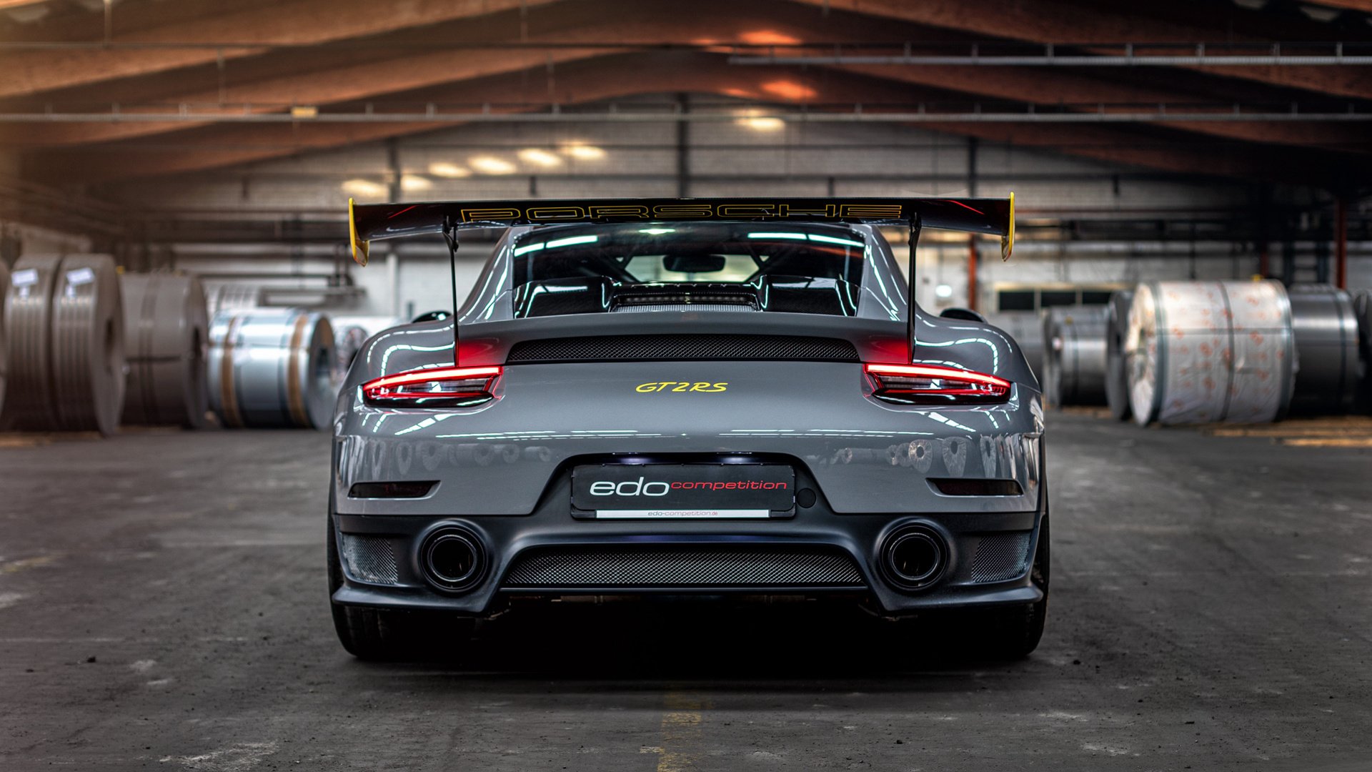 九游网-曼联在主场爆冷战胜劲敌，积分榜上升新高度